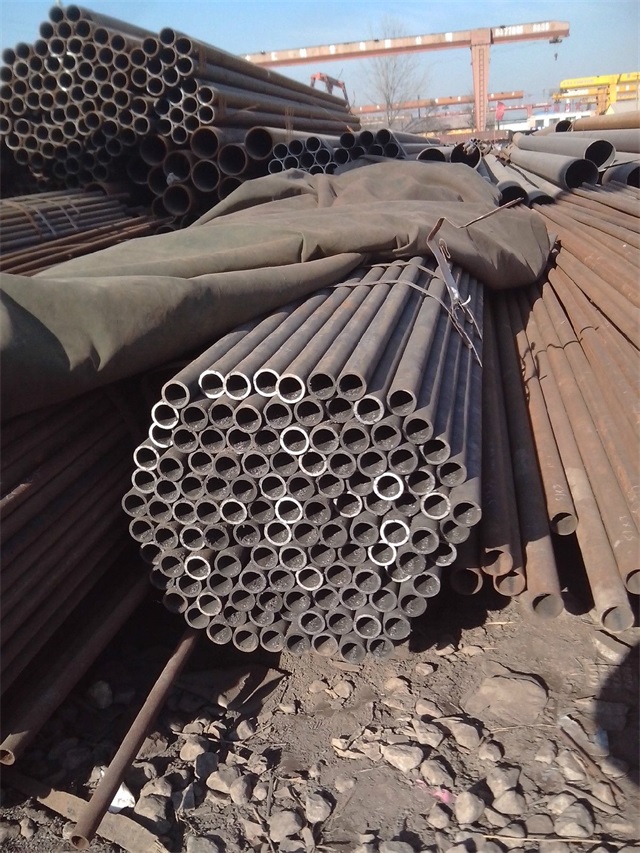 伊犁小口径无缝钢管