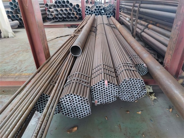 伊犁15crmog无缝钢管