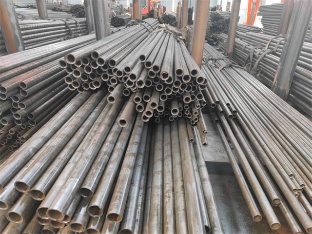 伊犁精密无缝钢管批发
