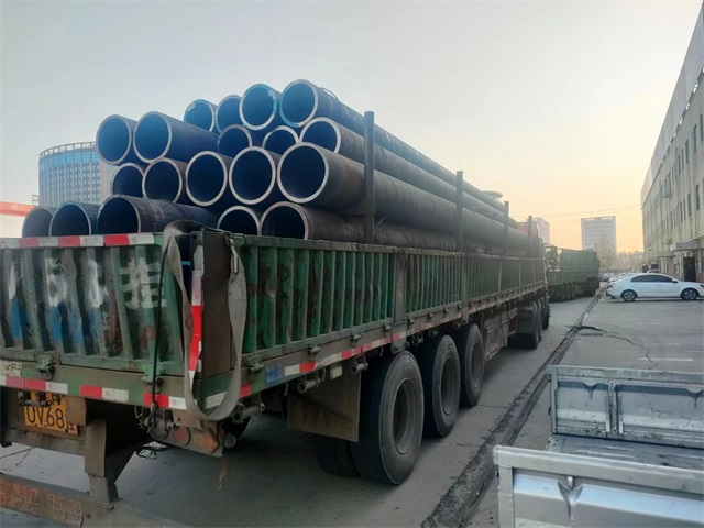 伊犁45#结构无缝钢管