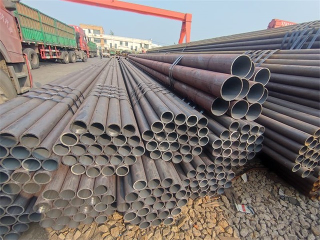 伊犁精拉无缝钢管