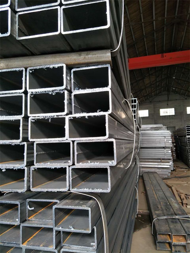 伊犁镀锌无缝钢管厂家